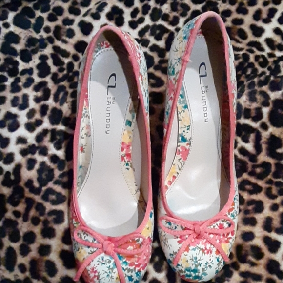 Floral print heels - Picture 1 of 4
